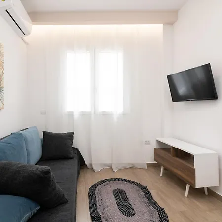 Dimitra Suites